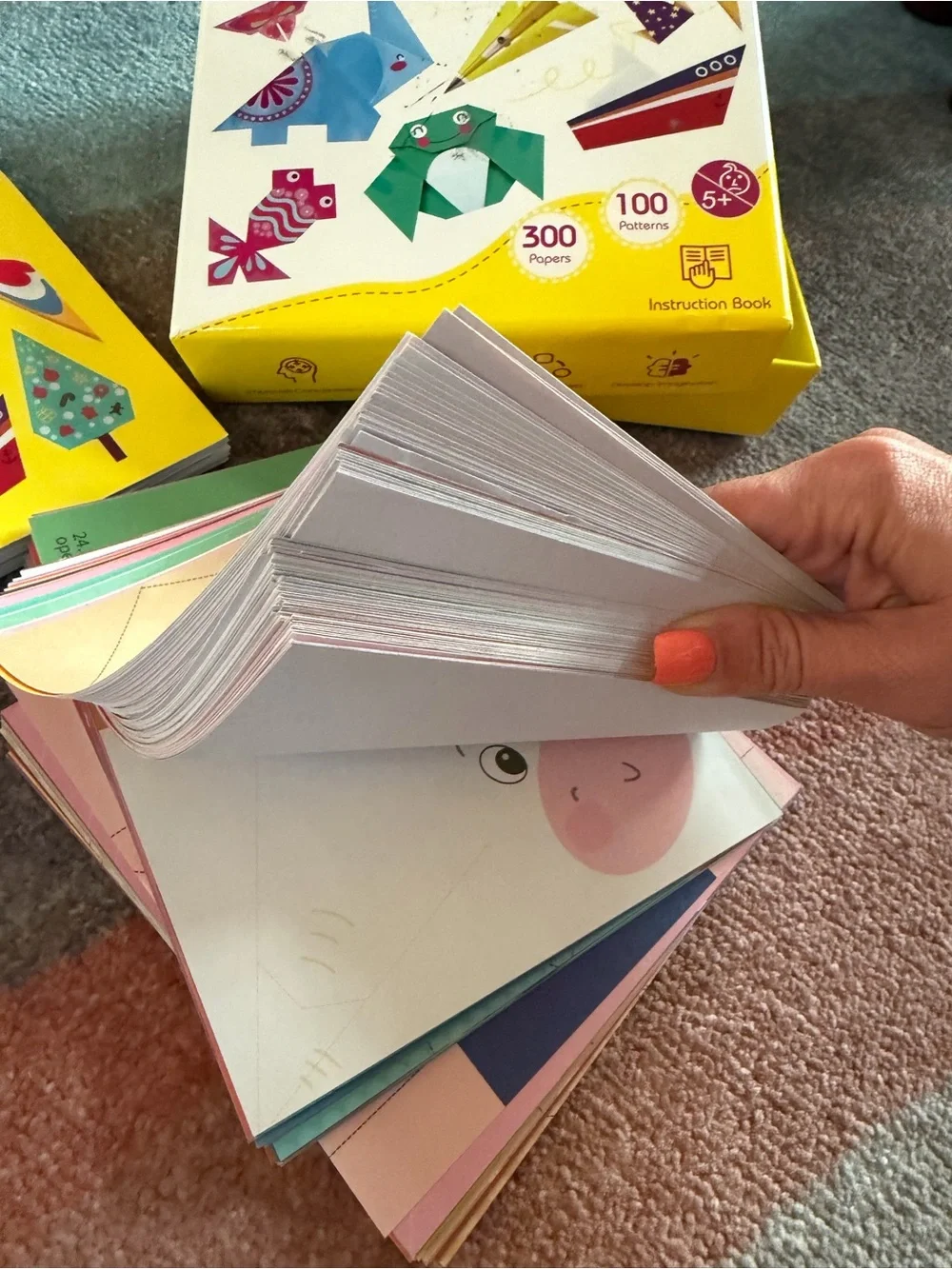 2 different Origami Paper Pack – Colorful Kids Craft Paper (Multicolor)